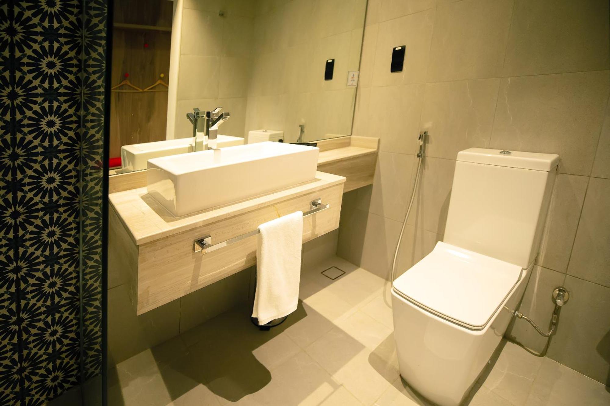 Kingsgate Canal Hotel By Millennium Dubai Phòng bức ảnh